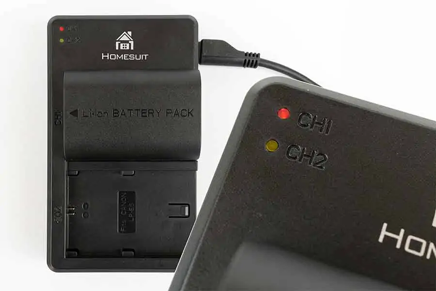 Can-I-charge-a-camera-battery-with-a-power-bank-faetured-image