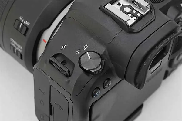 Canon-EOS-R6-power-switch-turned-to-OFF