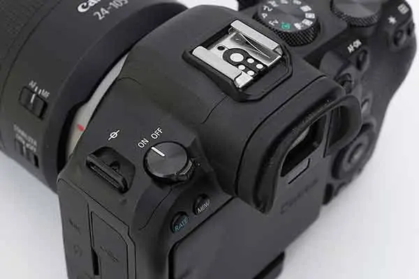 EOS-R6-turned-on