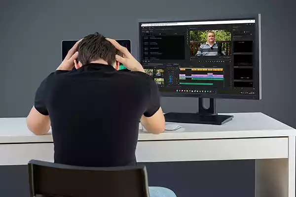 Frustrated video editor