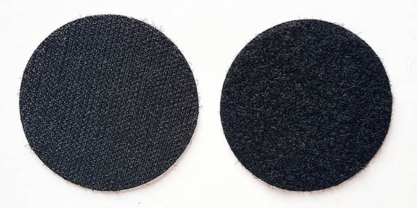 Velcro-pads used to join the H4n and power bank