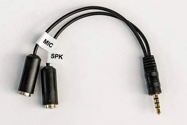 MOVO-LV1-headphone-monitoring-adapter