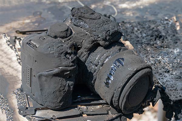 A fire accident with a DSLR camera