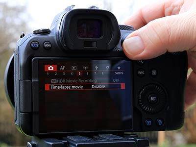 Selecting Time-lapse movie on the red Shoot 5 screen