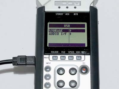 Zoom H4n USB screen giving the choice of using the device as a storage device or audio interface