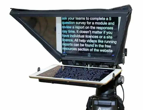 Teleprompter for a mirrorless camera