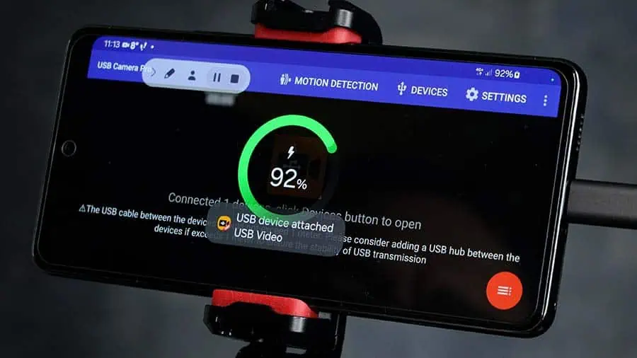 Image showing the phone is charging while running the USB Camera Pro app